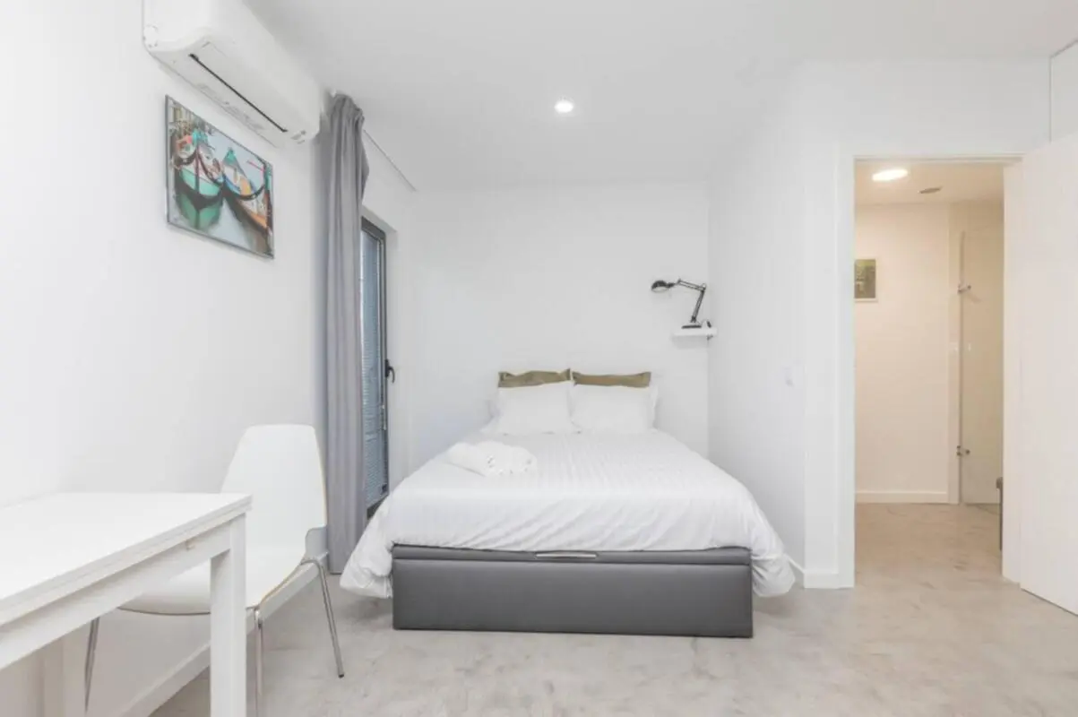 Lighted Studio close to Aveiro University