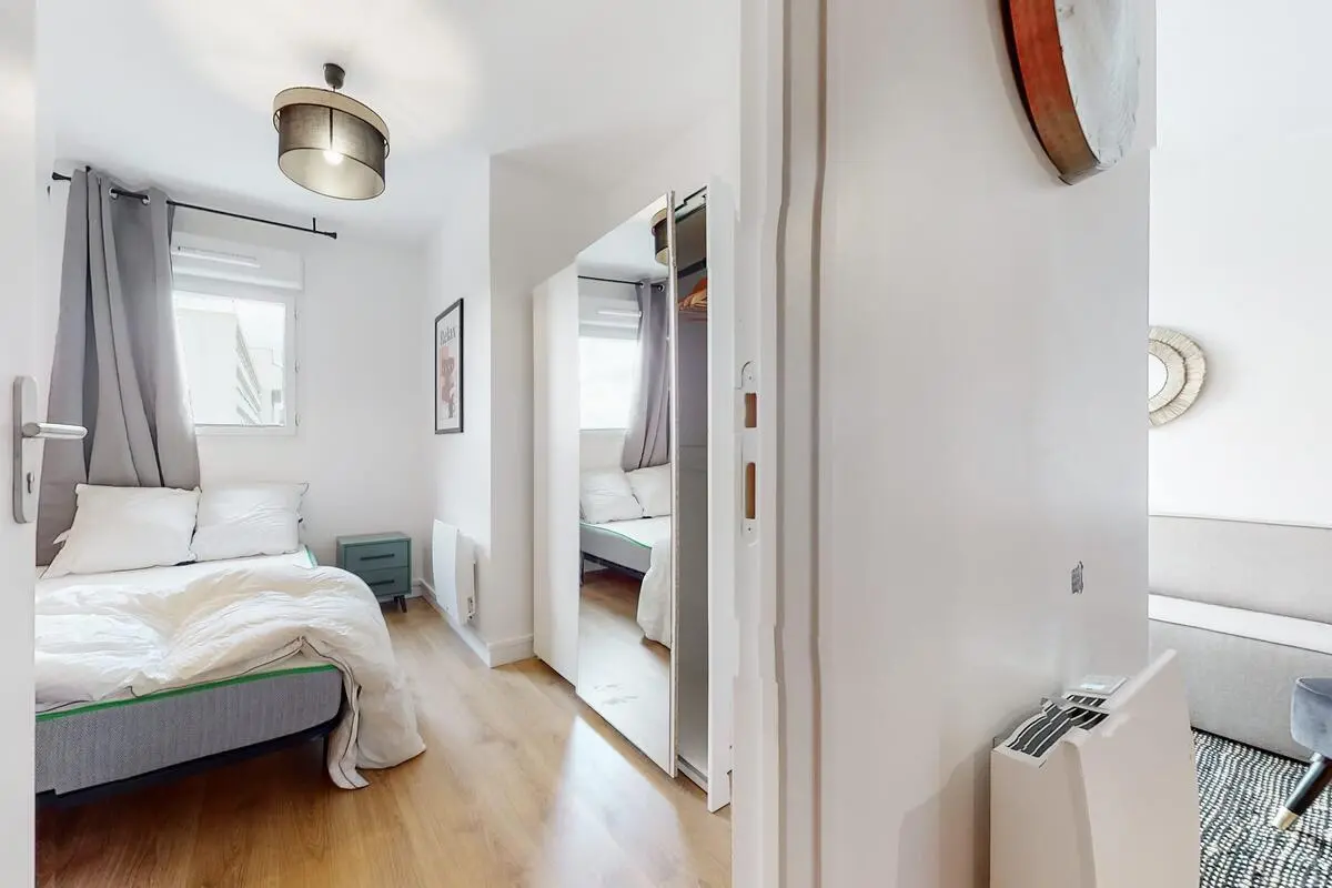 Lovely double bedroom near Pont de Bezons station