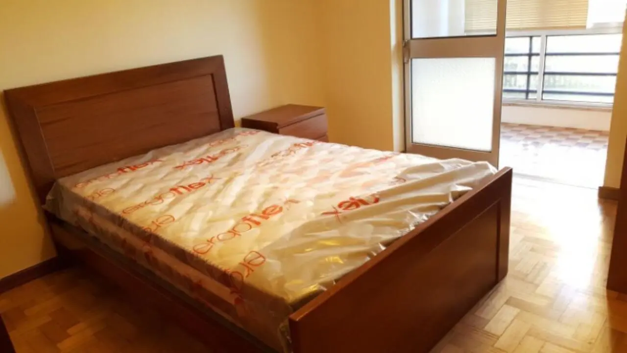 Comfortable double bedroom in a 4-bedroom apartment near Universidade do Minho