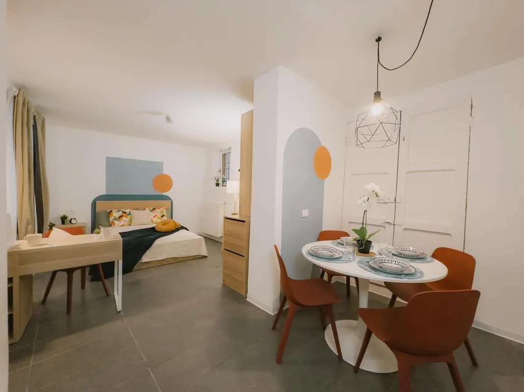 Very nice double bedroom in the centre of Reggio Emilia