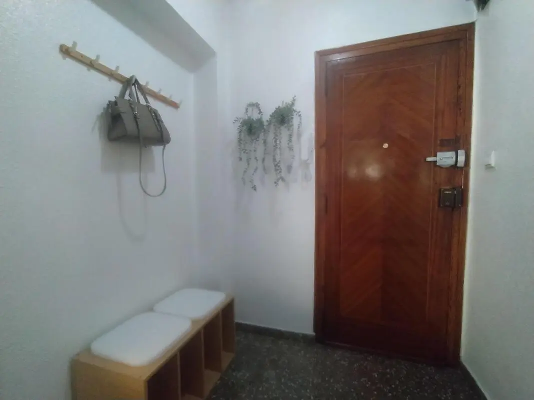 ROOM 2- Double bedroom 12m2 for a single use near CEU Moncada