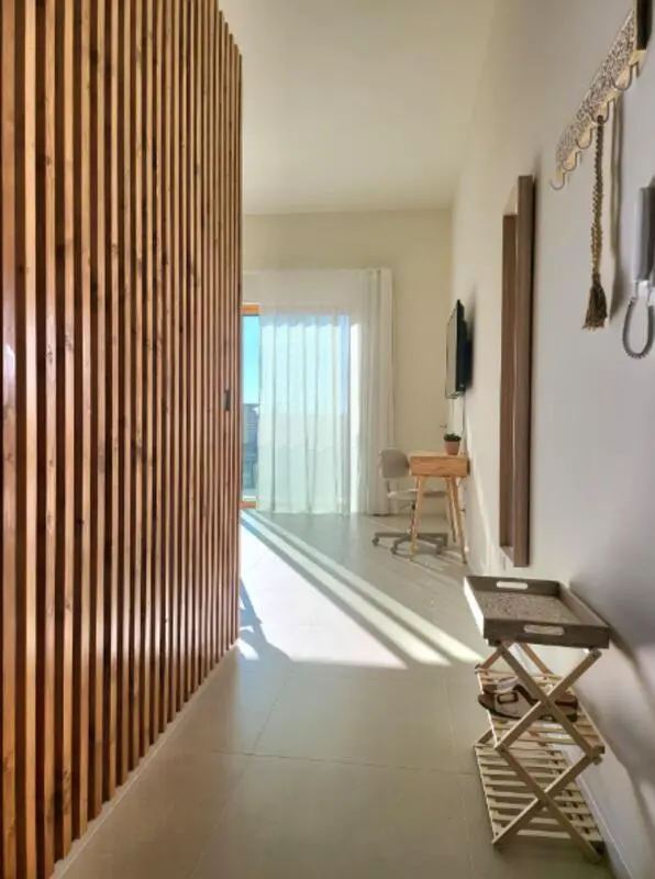 Modern 1 Bedroom Apartment close to  Praia da Baleia