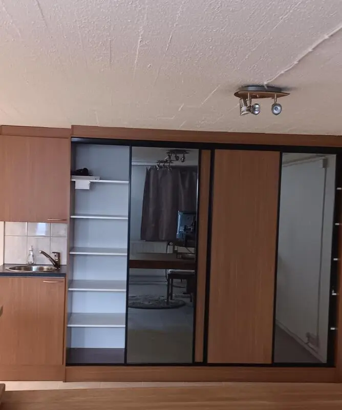 Own room in a spacious 248m2 detached house in Vantaa, near the Helsinki border