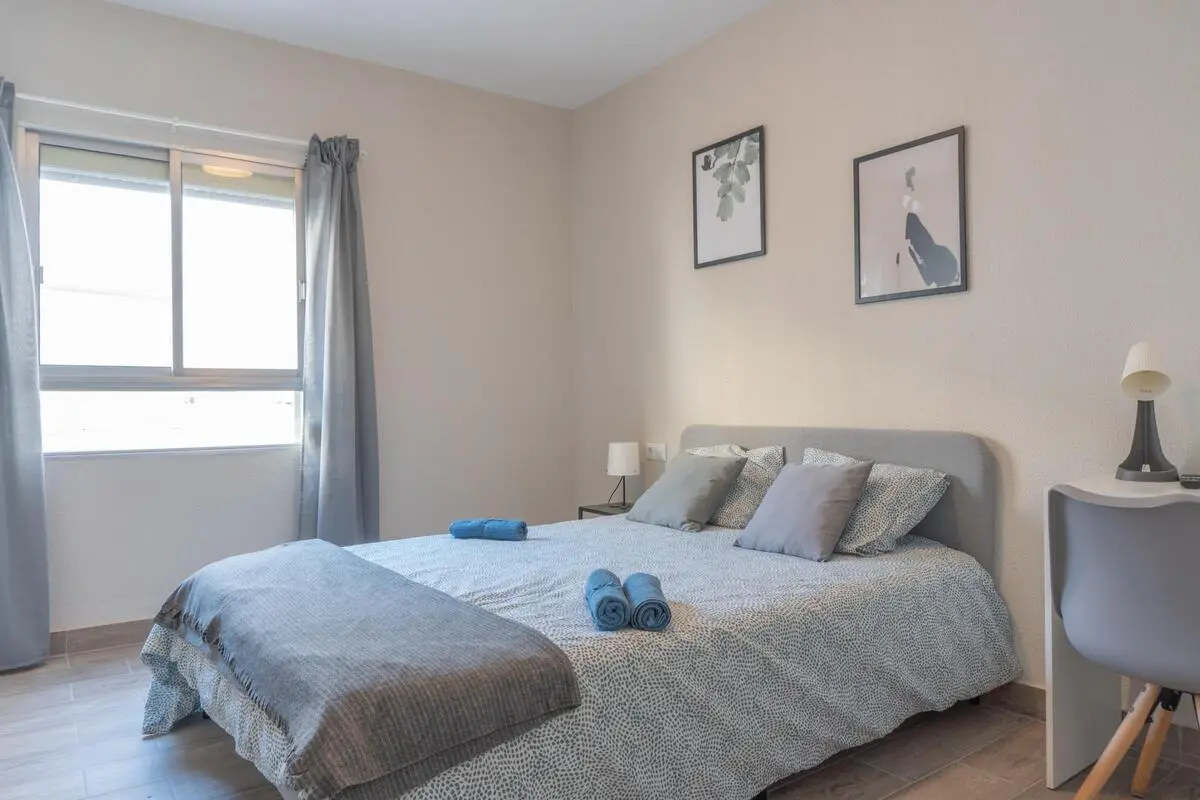 New stylish single bedroom for rent. Room C