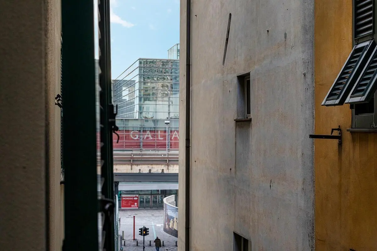 Neat 2 bedroom apartment near Genova Piazza Principe station