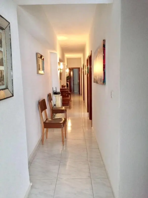 Single bedroom in a 4-bedroom apartment near Puerta de Almodóvar