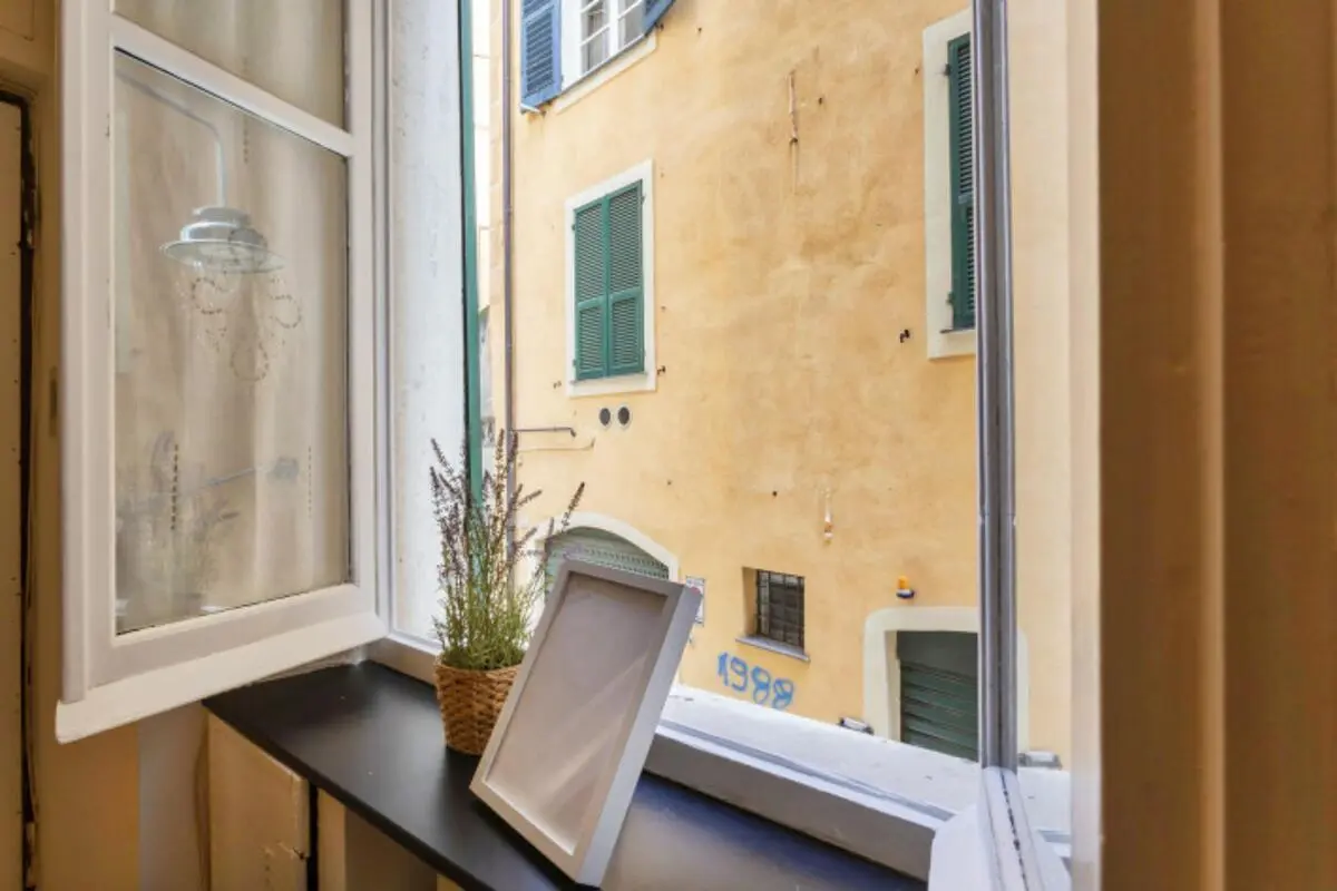 Bright 1-bedroom apartment close to San Giorgio metro station