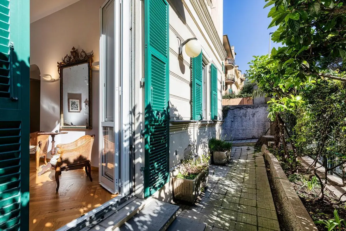 Lovely 2-bedroom flat in Albaro