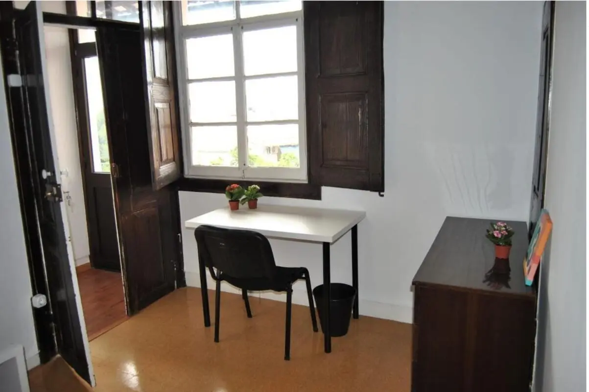 Pleasant single bedroom not too far from ESE