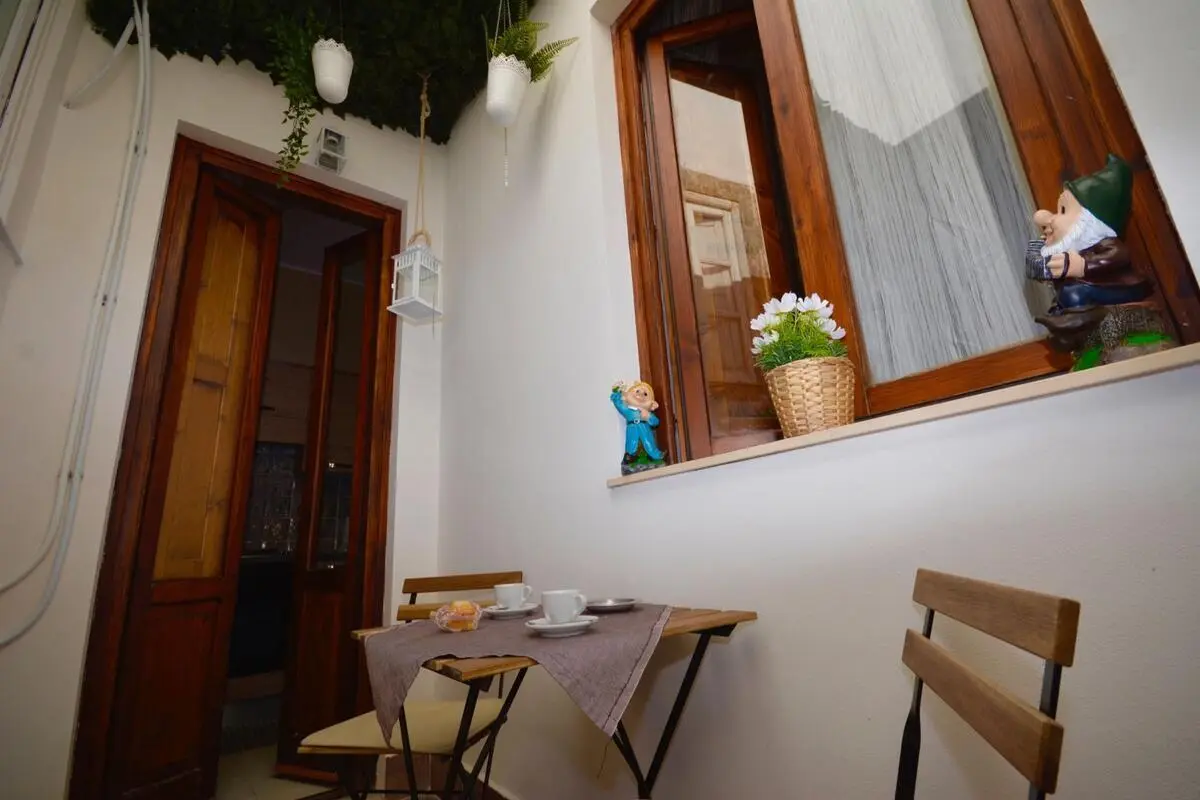 Bright Apartment near the archaeological sites and next to the beach