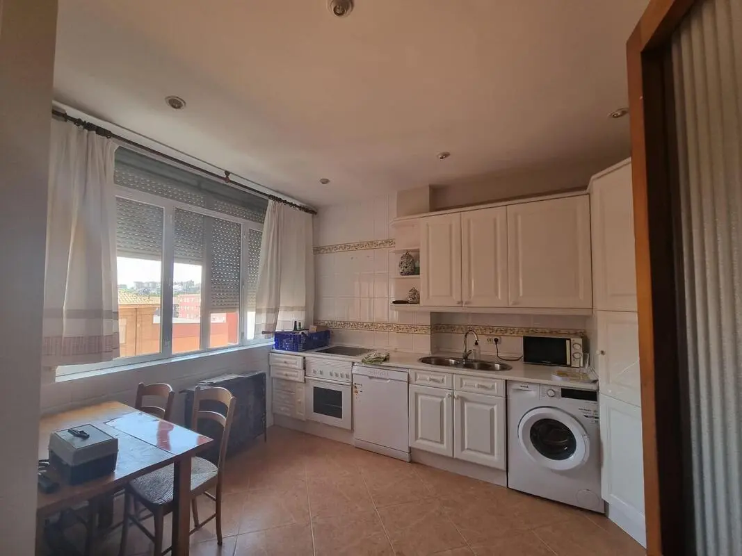 Big double ensuite bedroom near Parque Campo Grande