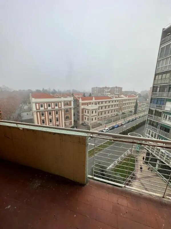 Big double bedroom near Parque Campo Grande