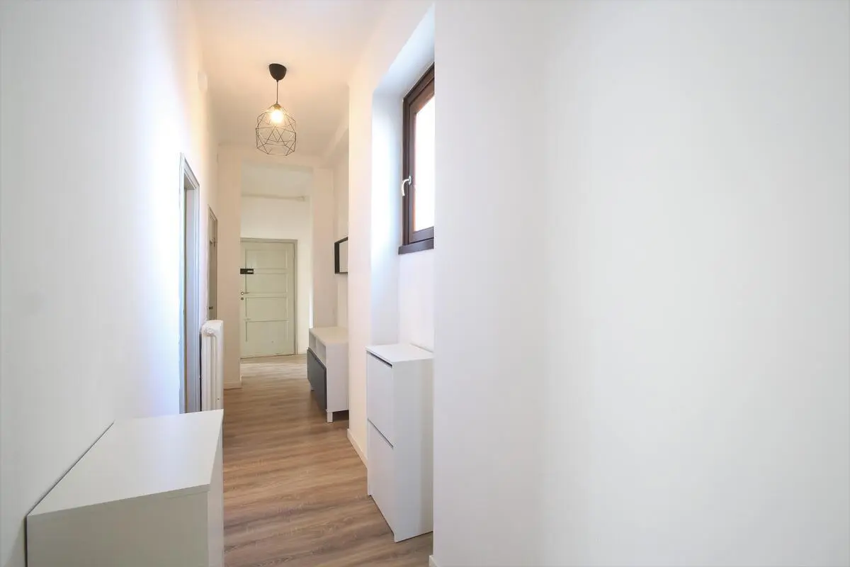 Bed in a twin bedroom near Parco Ducale Estense