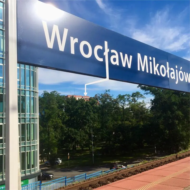 Central 3 double rooms apartment by The Old Town with housekeeping and more