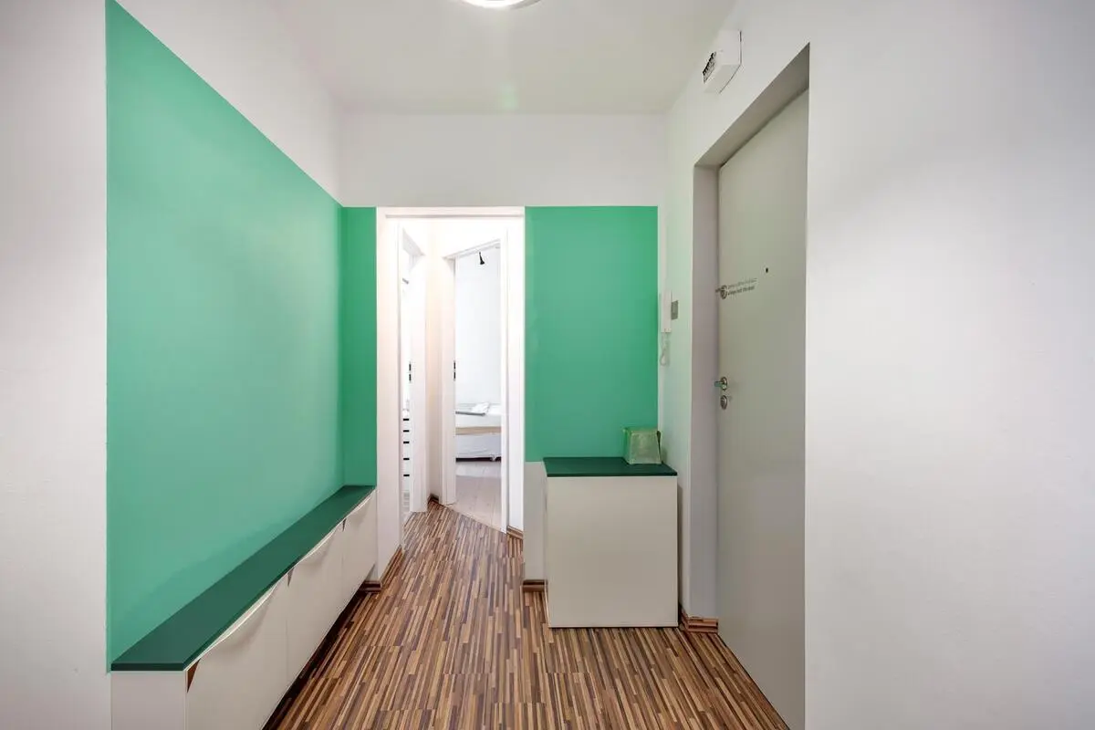 Large double room with a balcony by The Old Town with housekeeping and more