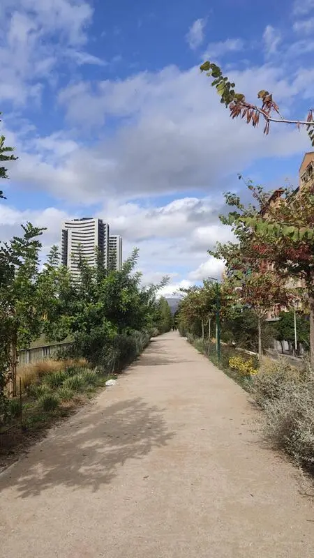 Appealing single bedroom in Ciudad Jardín, well connected to the city center