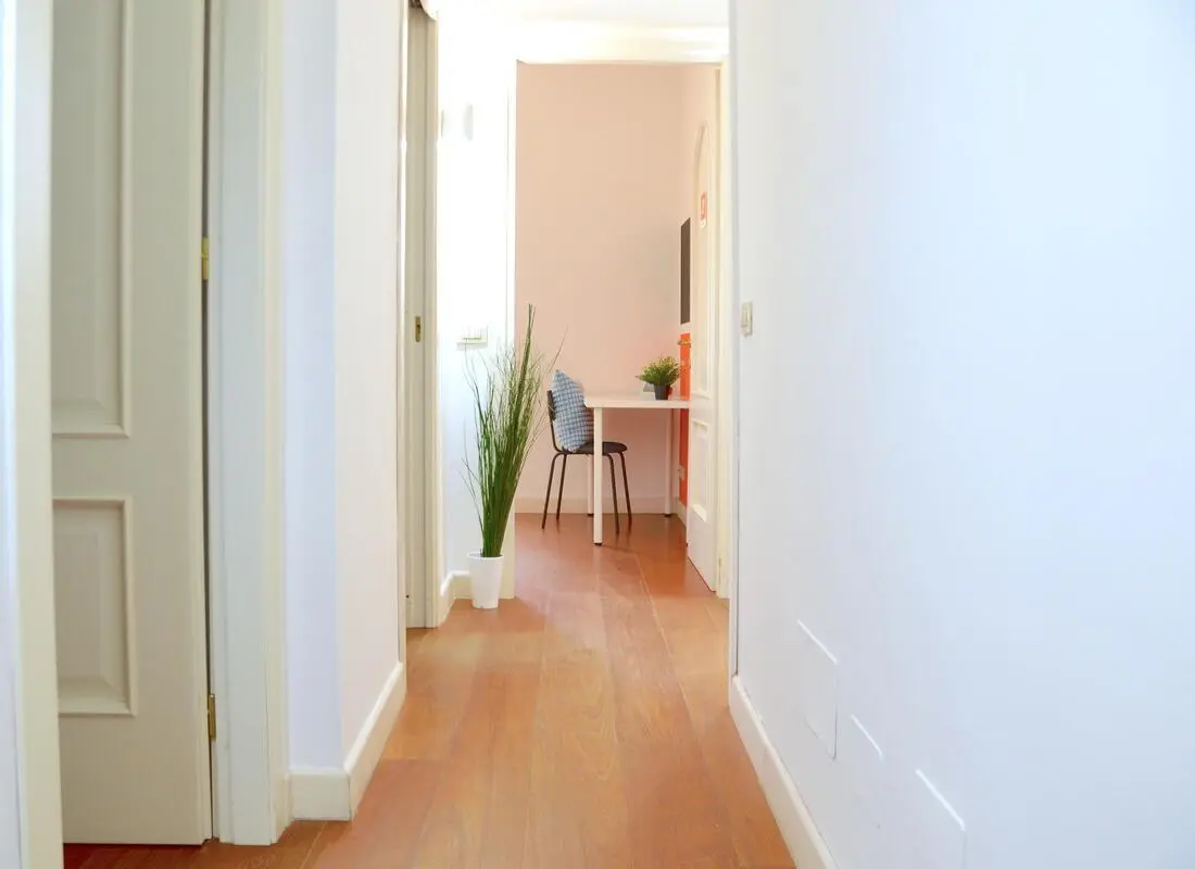 Colourful single bedroom near the Policlinico train station