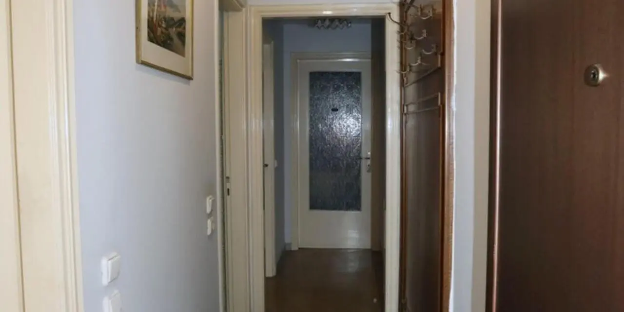 Bright double bedroom near the Larissa metro