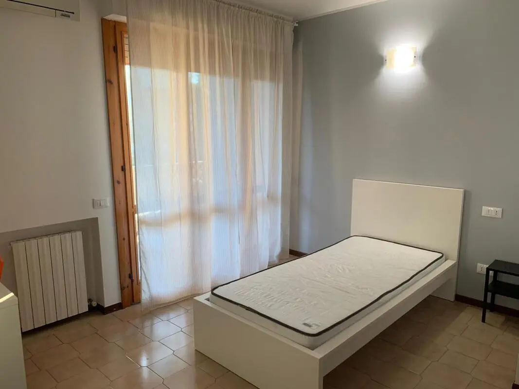 Interesting single bedroom in Borgo Trento