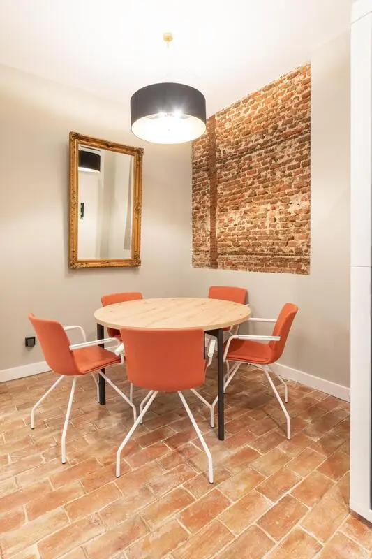 Bedroom with shared bathroom in Cuatro Caminos Coliving