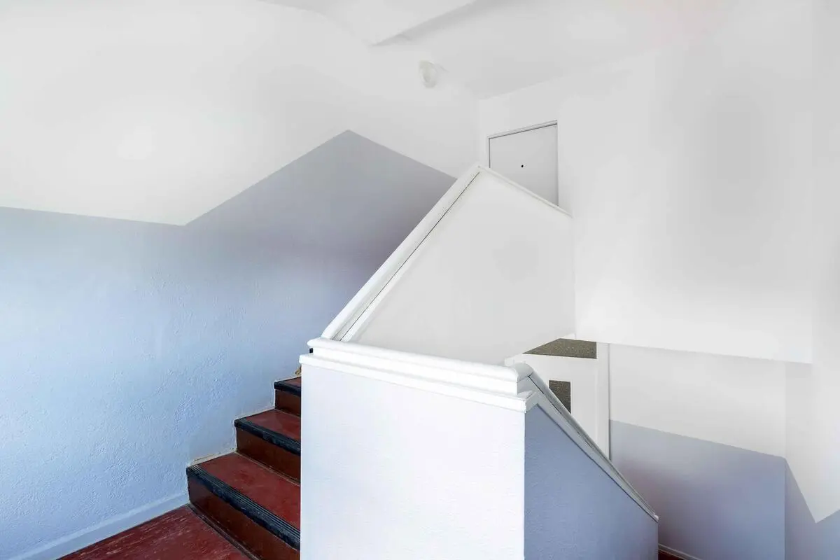 Elegant double bedroom in a 4-bedroom apartment in Pempelfort