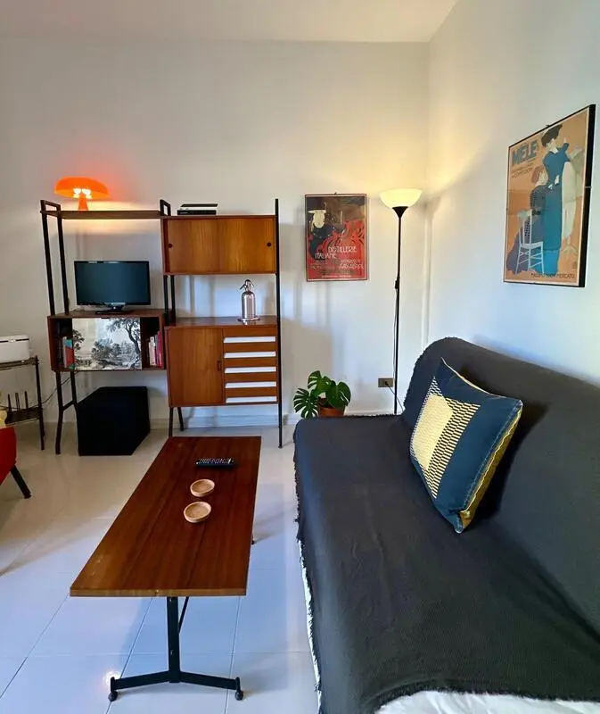 Lovely 1-bedroom apartment in classic Borgo Vecchio Lovely 1-bedroom apartment in classic Borgo Vecchio