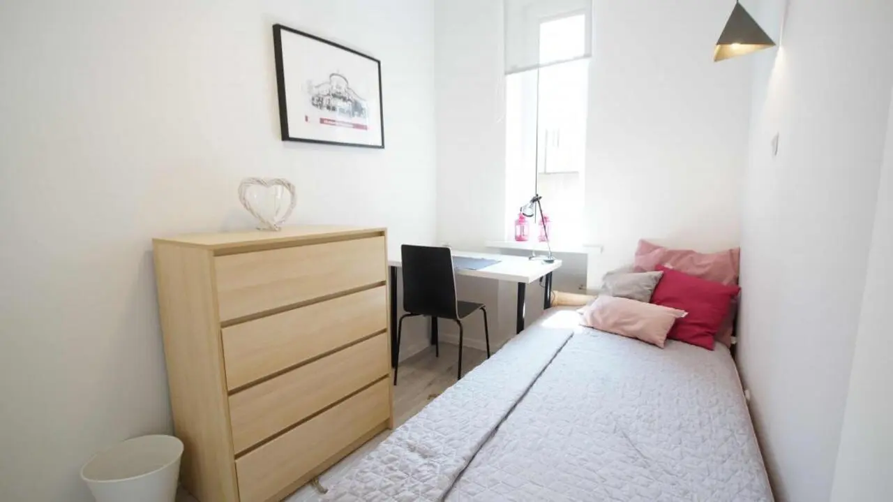 Brilliant single bedroom in Old Polesie