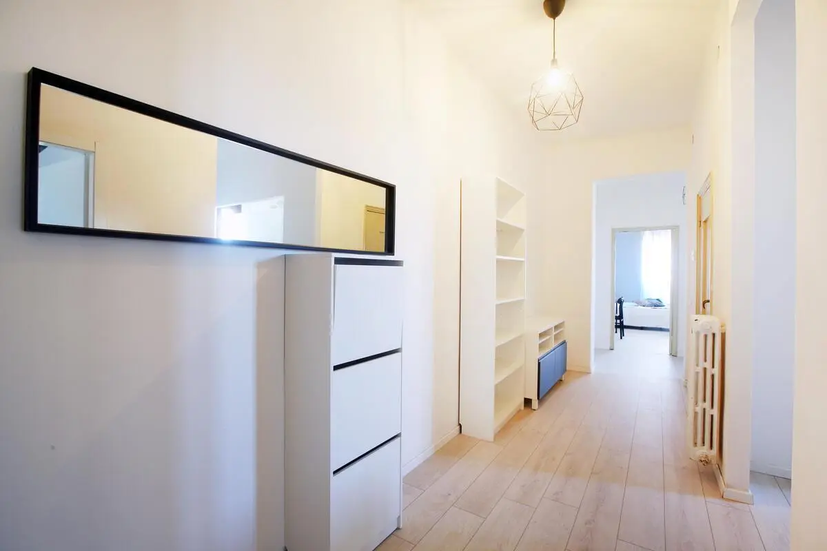Interesting double bedroom in Crocetta Interesting double bedroom in Crocetta