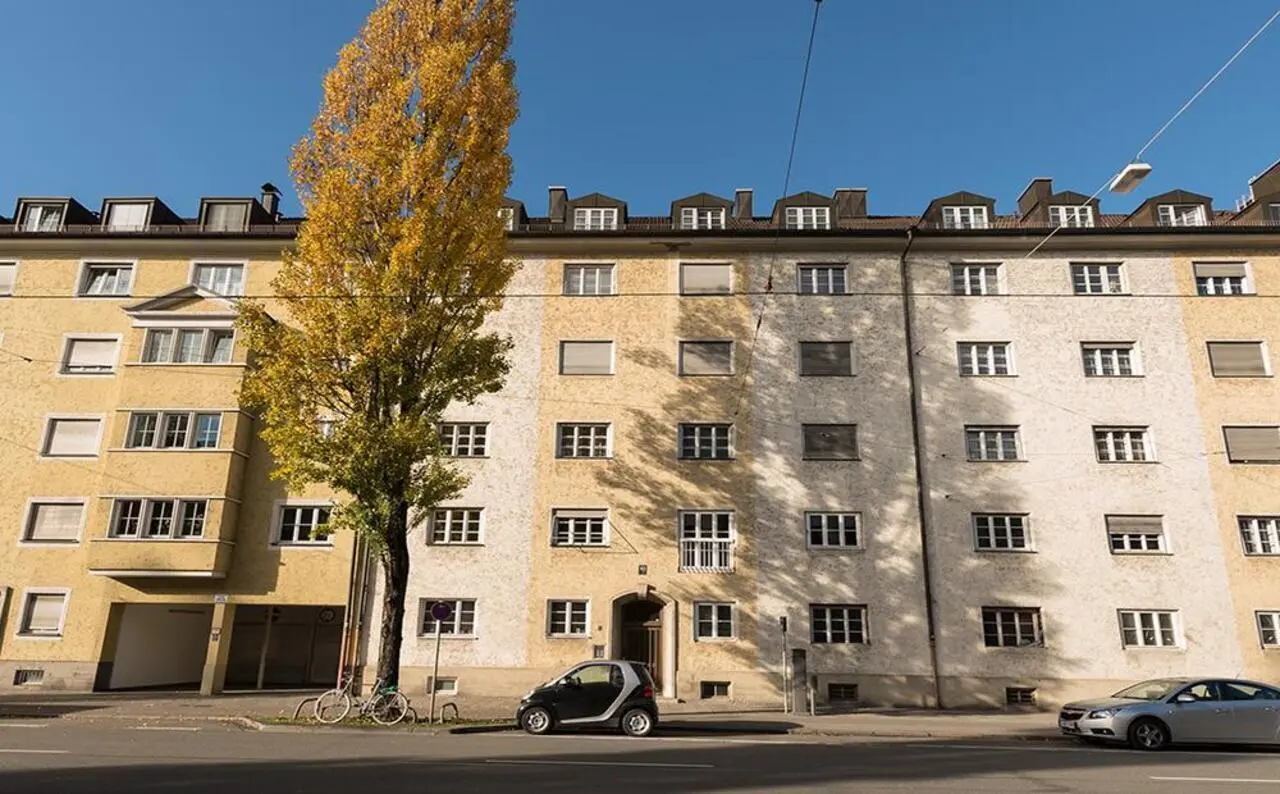 Inviting single bedroom near the Freiheit metro Inviting single bedroom near the Freiheit metro