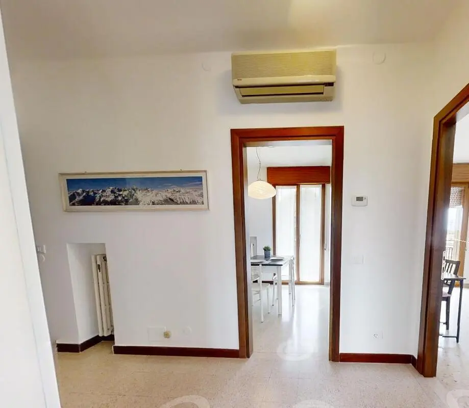 Bright double bedroom in Selvana Bright double bedroom in Selvana